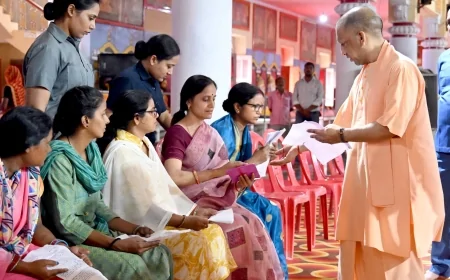बेफिक्र कराएं इलाज, सरकार करेगी भरपूर मदद : मुख्यमंत्री योगी
