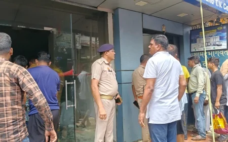 बुंदेलखंड टीवी सेंटर में लगी आग, दमकल टीम ने दिखाई तत्परता