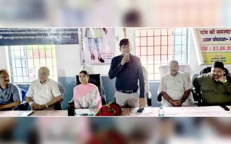 ग्रामीणों की समस्याओं का समय पर करें निस्तारण : डीएम