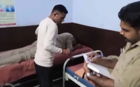 बुंदेलखंड एक्सप्रेसवे पर हादसा : गौसेवा आयोग अध्यक्ष की एस्कॉर्ट गाड़ी खाई में गिरी