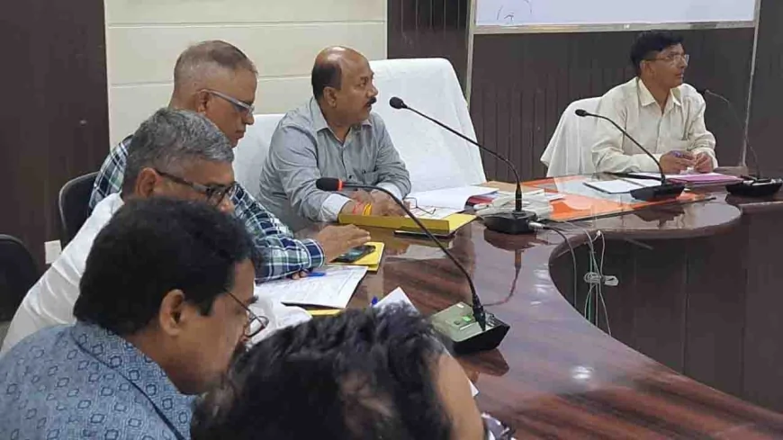 लापरवाह चकबंदी कर्मियों पर उप संचालक चकबंदी की गिरी गाज