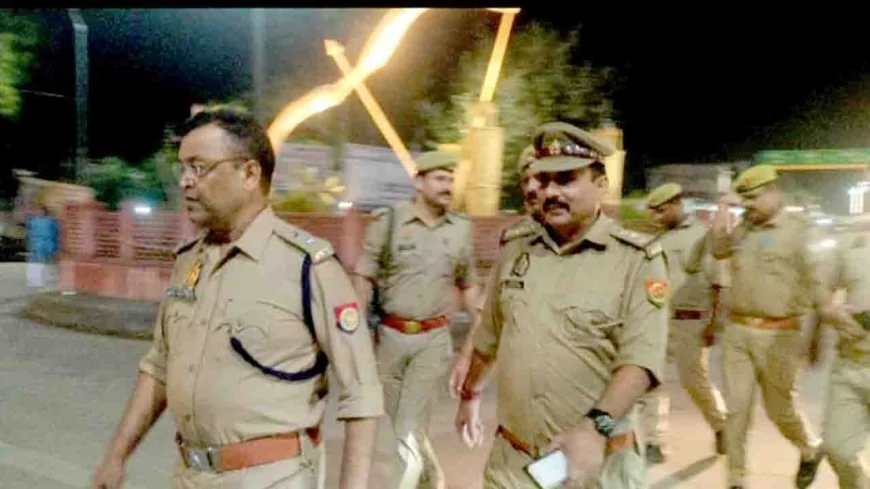 पैदल गश्त कर सुरक्षा व्यवस्था का लिया जायजा