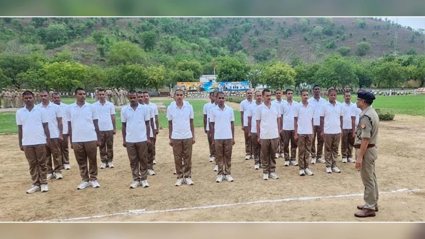 एसपी ने निरीक्षण कर पुलिस लाइन का लिया जायजा