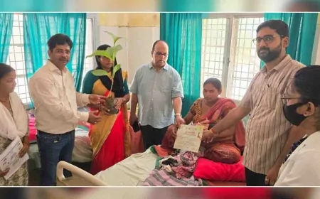 ग्रीन गोल्ड प्रमाण पत्र के साथ बांटे गए सहजन के पौधे