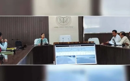 सीडीओ ने निर्माण कार्यो की बिन्दुवार की समीक्षा