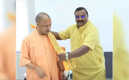 सीएम को बताई सहकारिता की प्रगति, सराहे गए डीसीबी अध्यक्ष