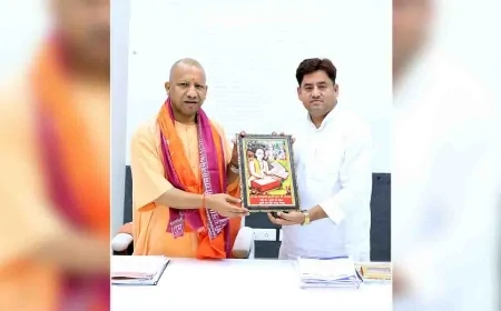 सीएम योगी आदित्यनाथ से अनिल देवरवा ने की मुलाकात