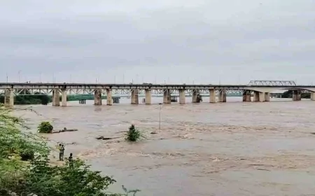 केन और यमुना नदियों का जलस्तर घटने की ओर, प्रशासन सतर्क