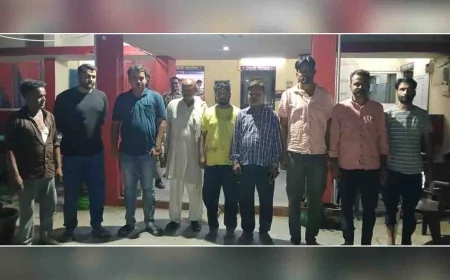 हमीरपुर : जुए के फड़ में पुलिस ने की छापेमारी, 1.60 लाख रुपये बरामद