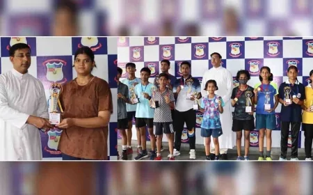 छात्र-छात्राओं ने बैडमिंटन प्रतियोगिता में दिखाई प्रतिभा