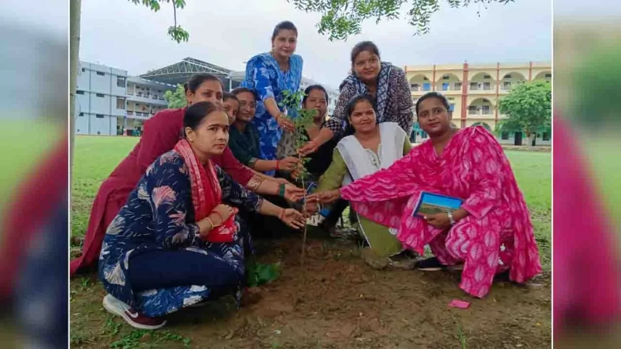 स्कूल परिसर में लगाए गए फलदार व छायादार पौधे