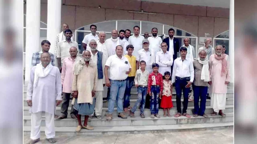पेयरिंग रोकने को ग्रामीणों ने किया प्रदर्शन