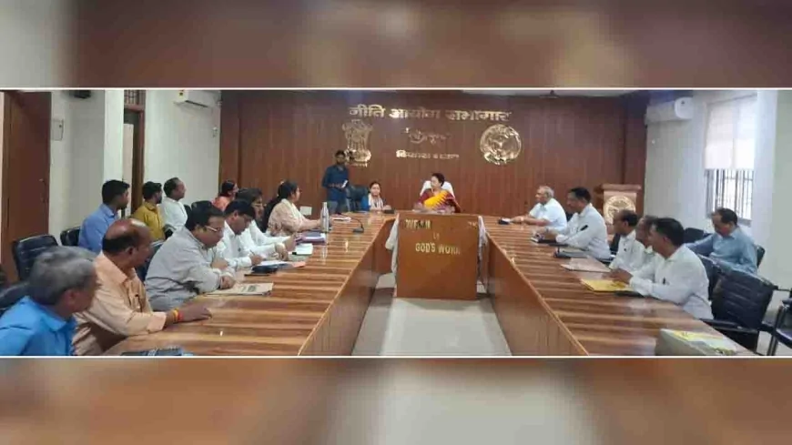 अध्यक्ष ने विभागीय योजनाओं की समीक्षा कर पूछी समस्याएं