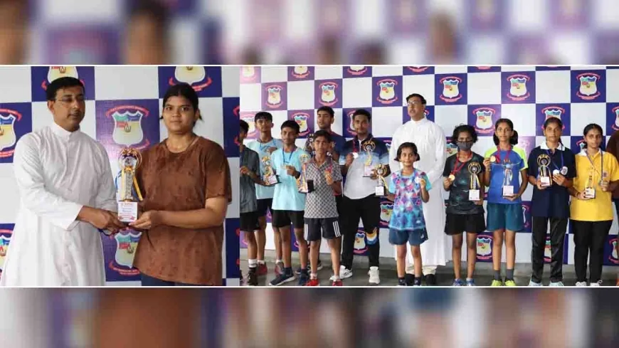 छात्र-छात्राओं ने बैडमिंटन प्रतियोगिता में दिखाई प्रतिभा