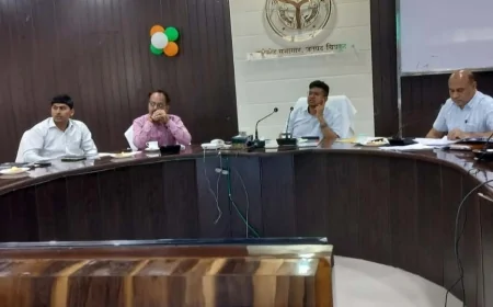 आख्या सही फीड नहीं करने पर होगी कार्रवाई : डीएम