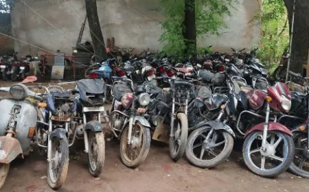 34 लावारिस, जब्तशुदा बाइको की हुई नीलामी