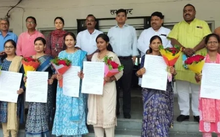 जनपद की सात मुख्य सेविकाओ को दिए गए नियुक्ति पत्र