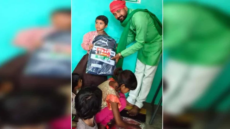 विधायक ने पीडीए पाठशाला की शुरुआत कर बांटे स्कूली बैग, किताबे