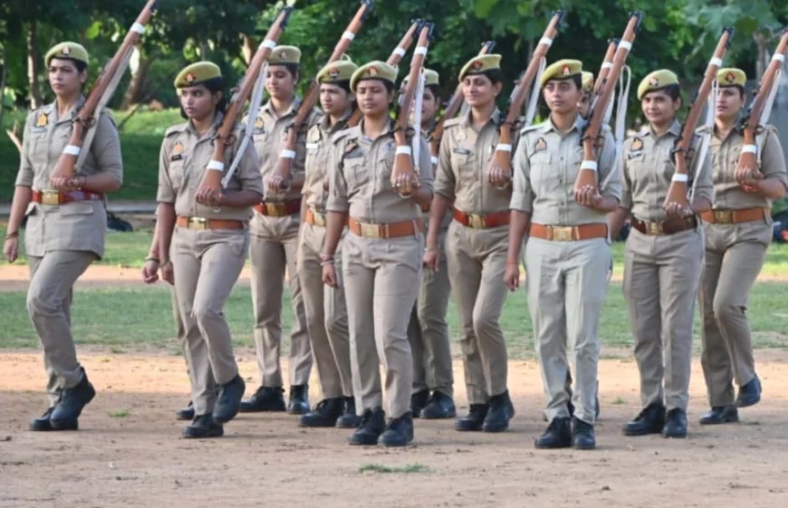 एसपी ने परेड का निरीक्षण कर अनुशासन का पढ़ाया पाठ