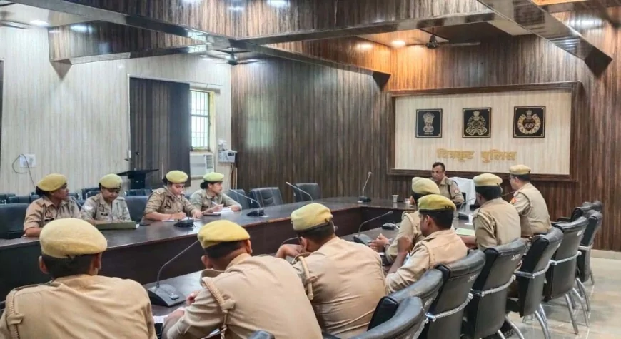 आईजीआरएस का कार्य देख रहे पुलिस कर्मियों को दी हिदायत