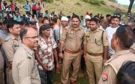 बदमाशों की सूचना पर पुलिस बल ने की कांबिंग