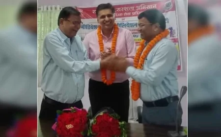 एसडीएम रामऋषि रमन ने मऊ और फूलचन्द्र यादव ने सम्भाला राजापुर का कार्यभार