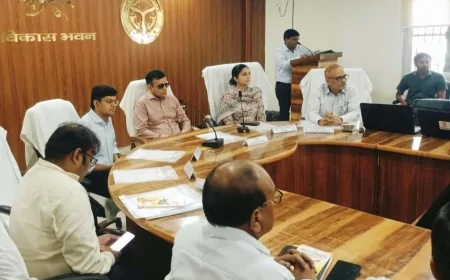 समर्थ उत्तर प्रदेश, विकसित उत्तर प्रदेश-2027 की गोष्ठी में अफसर व प्रबुद्धजनो ने रखे विचार