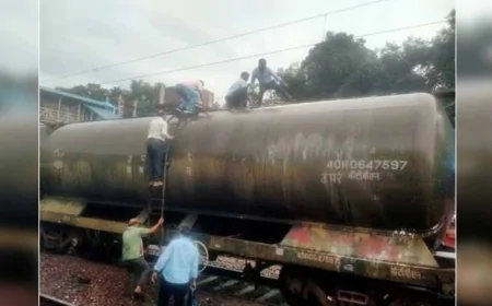 प्लेटफार्म पर अचानक मची भगदड़… यात्रियों ने क्यों छोड़ा स्टेशन?
