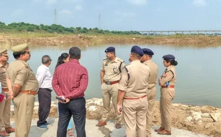 दुर्गा प्रतिमा विसर्जन की तैयारियों का जिलाधिकारी व पुलिस अधीक्षक ने किया निरीक्षण