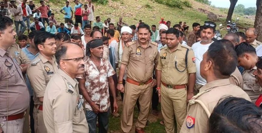 बदमाशों की सूचना पर पुलिस बल ने की कांबिंग