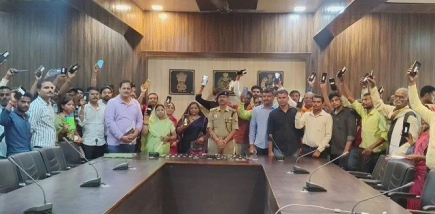 10 लाख 35 हजार रूपये के 75 खोए हुए मोबाइल बरामद