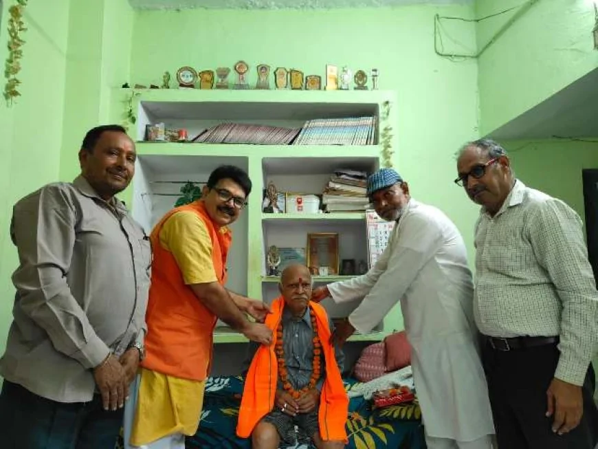 शिक्षक दिवस पर वरिष्ठ कवि सुधीर खरे 'कवल' का हुआ सम्मान