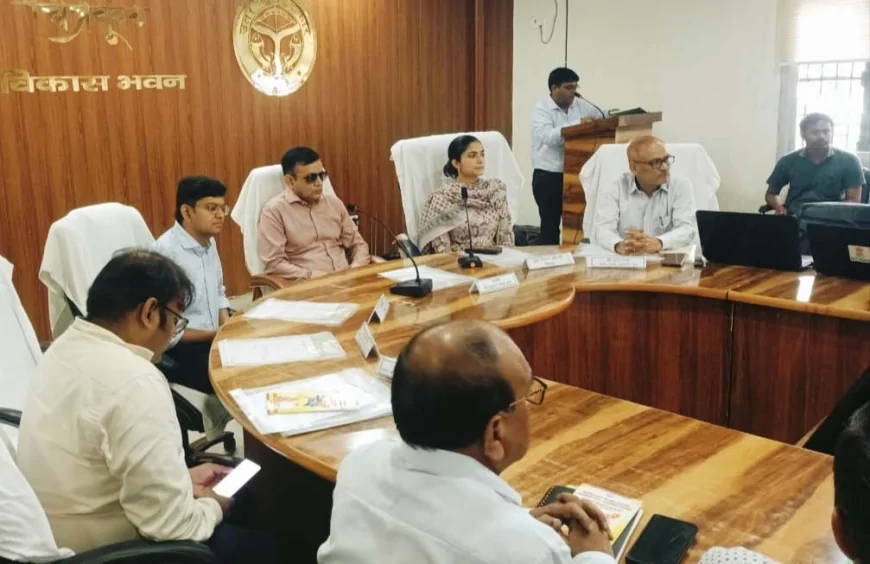 समर्थ उत्तर प्रदेश, विकसित उत्तर प्रदेश-2027 की गोष्ठी में अफसर व प्रबुद्धजनो ने रखे विचार