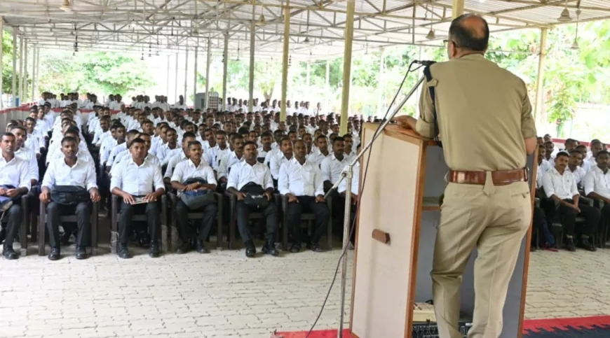 एसपी ने रिक्रूट आरक्षियों को पढ़ाया पाठ