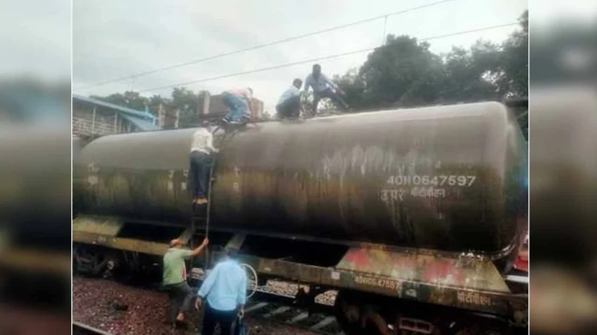 प्लेटफार्म पर अचानक मची भगदड़… यात्रियों ने क्यों छोड़ा स्टेशन?