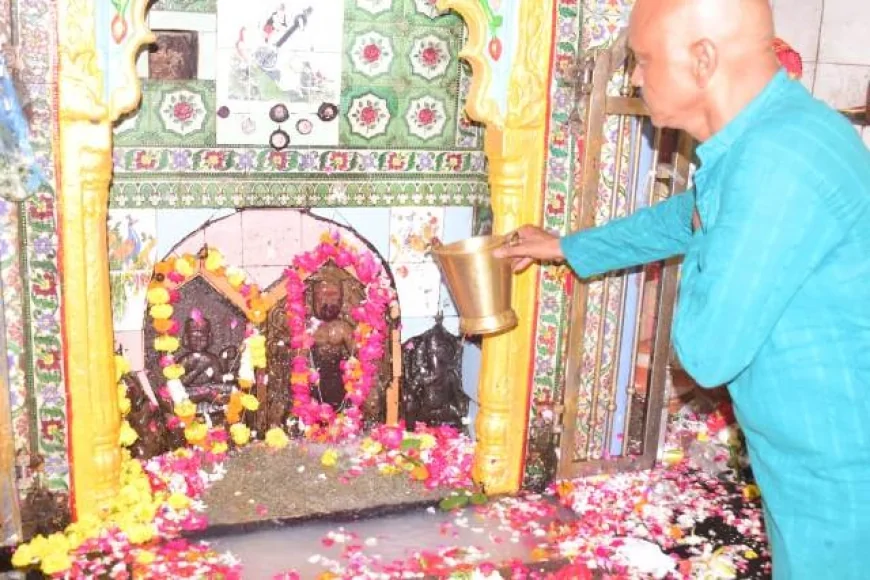 शारदीय नवरात्र : शुरू हुआ अनुष्ठानों व घटस्थापना का दौर, प्रथम दिवस हुई मां शैलपुत्री की पूजा