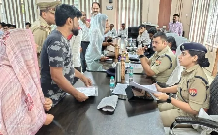सम्पूर्ण समाधान दिवस पर अधिकारियों ने सुनी जन शिकायतें, त्वरित निस्तारण के दिए निर्देश