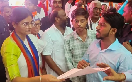 केंद्रीय मंत्री के दौरे पर छात्रनेता शैलेन्द्र वर्मा ने उठाई बुंदेलखंड के स्वास्थ्य की आवाज