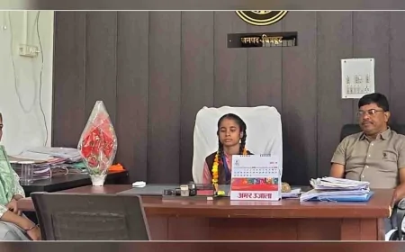 छात्रा पारो बनी एक दिन एसडीएम, सुनी समस्यायें