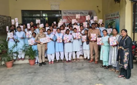 चौपाल लगा एंटी रोमियो टीमो ने किया जागरुक