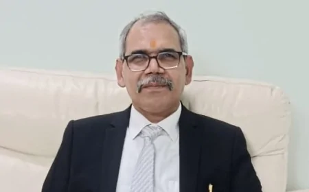 नवागंतुक जिला जज शेष मणि शुक्ला ने ग्रहण किया कार्यभार