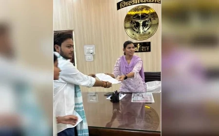 महाविद्यालय में प्रवेश घोटाले के विरोध में विद्यार्थी परिषद ने सौंपा ज्ञापन, जल्द कार्रवाई न होने पर अनशन की चेतावनी