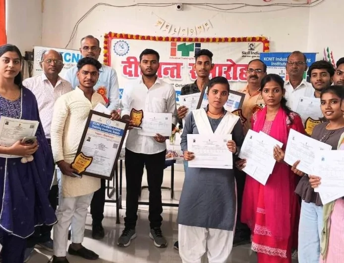 केसीएनआईटी प्रा. आईटीआई, बाँदा में दीक्षांत समारोह 2025 संपन्न