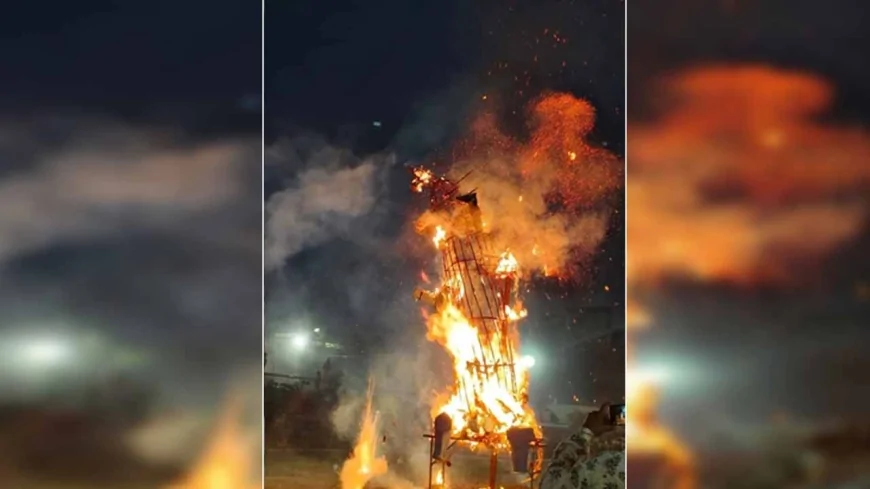 रावण वध कर फूंका पुतला, हर्षोल्लास से मना दशहरा