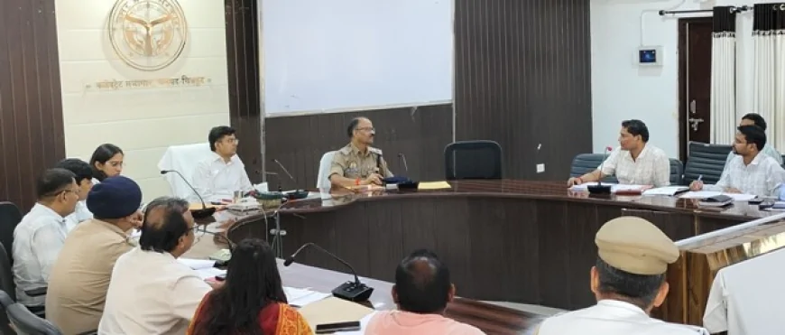 दीपावली मेला के पहले सड़क किनारे से हटवाएं अतिक्रमण : डीएम