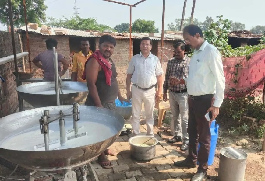 85 किग्रा सरसो तेल सीज, नष्ट कराया 20 किग्रा मावा