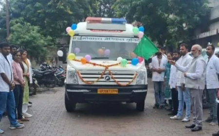 सीएमओ ने पांच मोबाइल मेडिकल यूनिट को दिखाई हरी झंडी