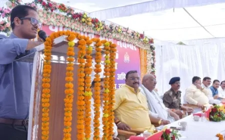 वाहन चलाते समय रफ्तार पर रखें नियंत्रण : डीएम