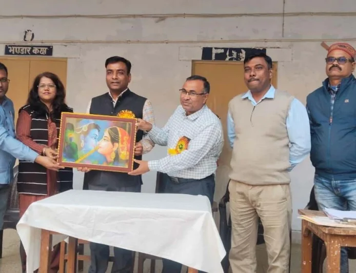 रंग संयोजन एवं कला का विद्यार्थियो ने किया प्रदर्शन