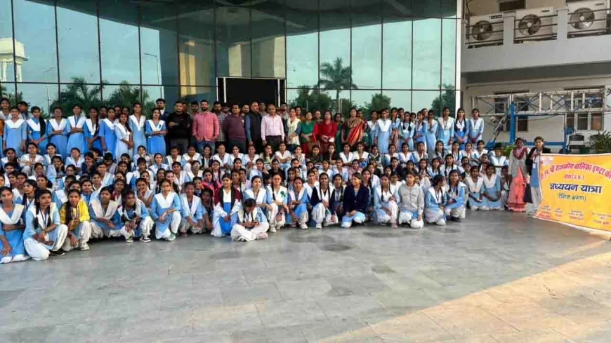 राजकीय इंजीनियरिंग कॉलेज बाँदा में राजकीय बालिका इण्टर कॉलेज की छात्राओं का शैक्षणिक भ्रमण संपन्न